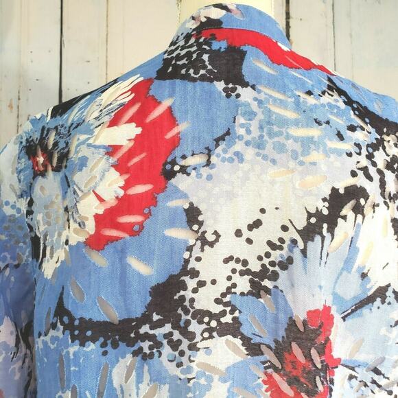 Brielle Blvd Burnout Top Size 8 Blue & Red Floral Semi Sheer Pearl Buttons Retro - Picture 10 of 12